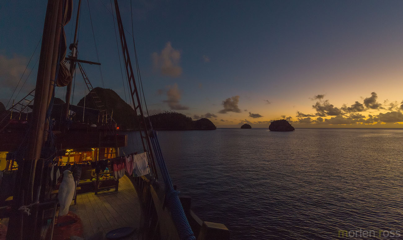 Wayag dusk